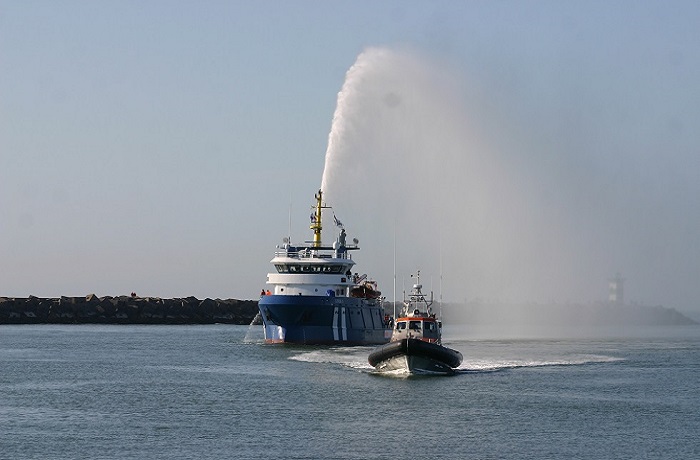 http://richmond-marine.com/images/fleet.jpg